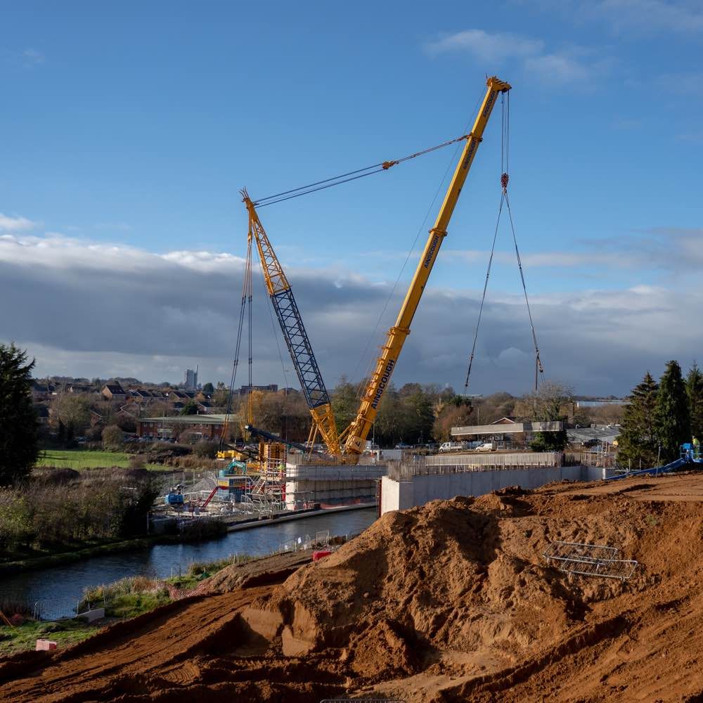 Building Houlton Bridge